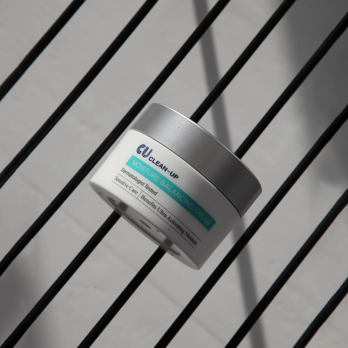 CU SKIN Clean-Up Moisture Balancing Cream (Ультра-зволожуючий крем c вітаміном U), 50 мл 8809207221179 фото