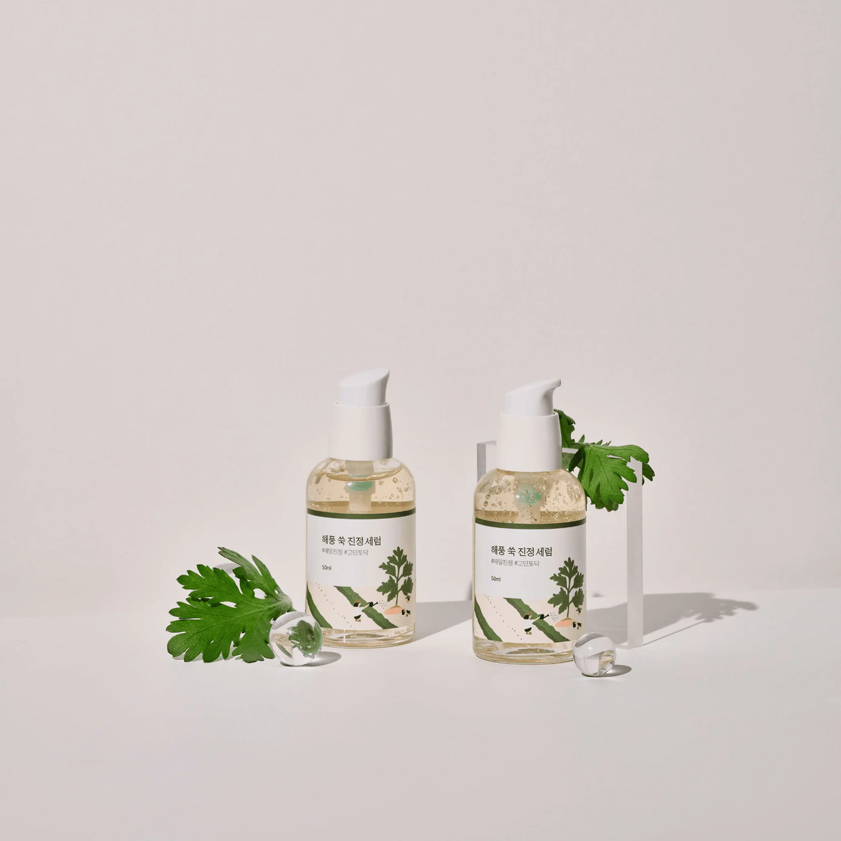Round Lab Mugwort Calming Serum (Заспокійлива концентрована сироватка), 50 мл 8809738593103 фото