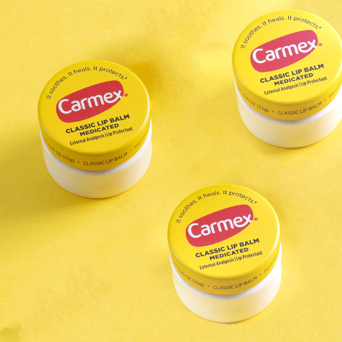 Carmex Classic Lip Balm Medicated (Бальзам для губ ''Класичний'', у баночці), 7,5 г  083078003739 фото