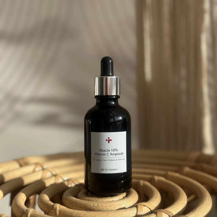 CU SKIN Dr.Solution Niacin 10% Vitamin C Ampoule (Ампула з ніацинамідом 10% та вітаміном С), 50 мл  8809207225047 фото