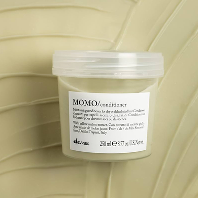 Зволожуючий кондиціонер для сухого та зневодненого волосся Davines (Momo Conditioner), 250 мл 8004608276715 фото